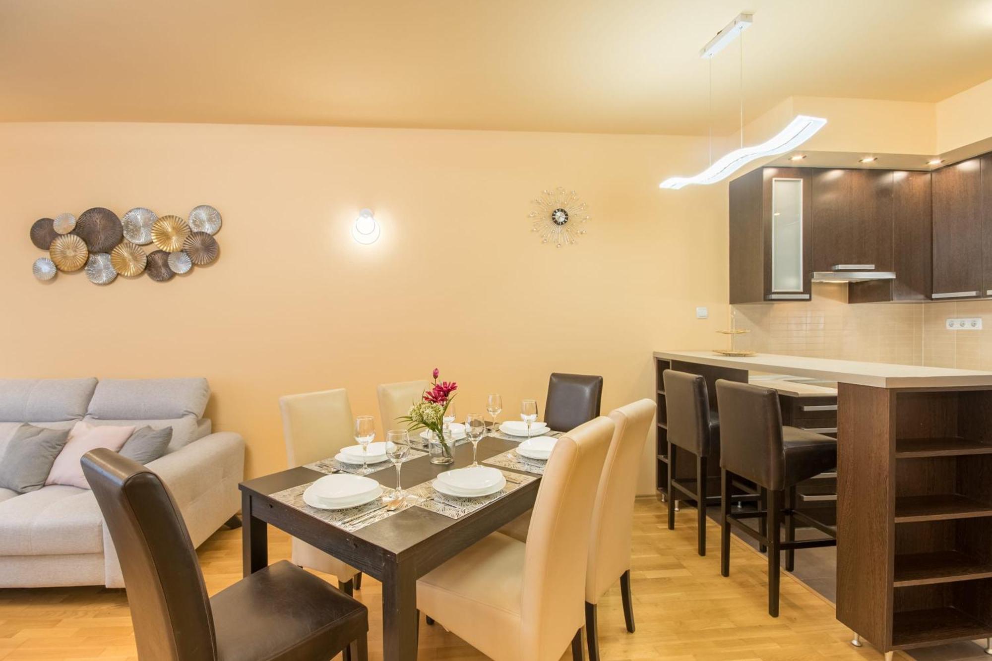 Very Central - Large - Balcony - Comfy Διαμέρισμα Βουδαπέστη Εξωτερικό φωτογραφία