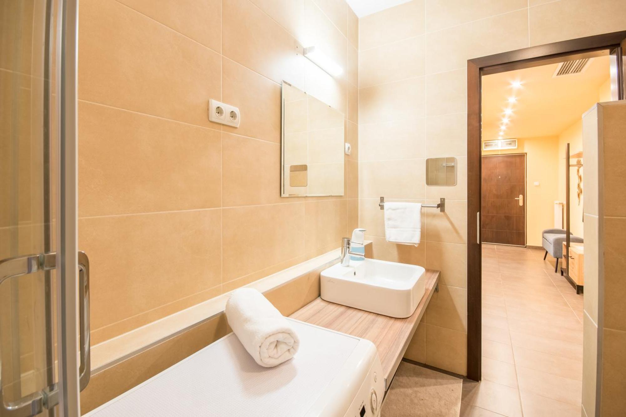 Very Central - Large - Balcony - Comfy Διαμέρισμα Βουδαπέστη Εξωτερικό φωτογραφία